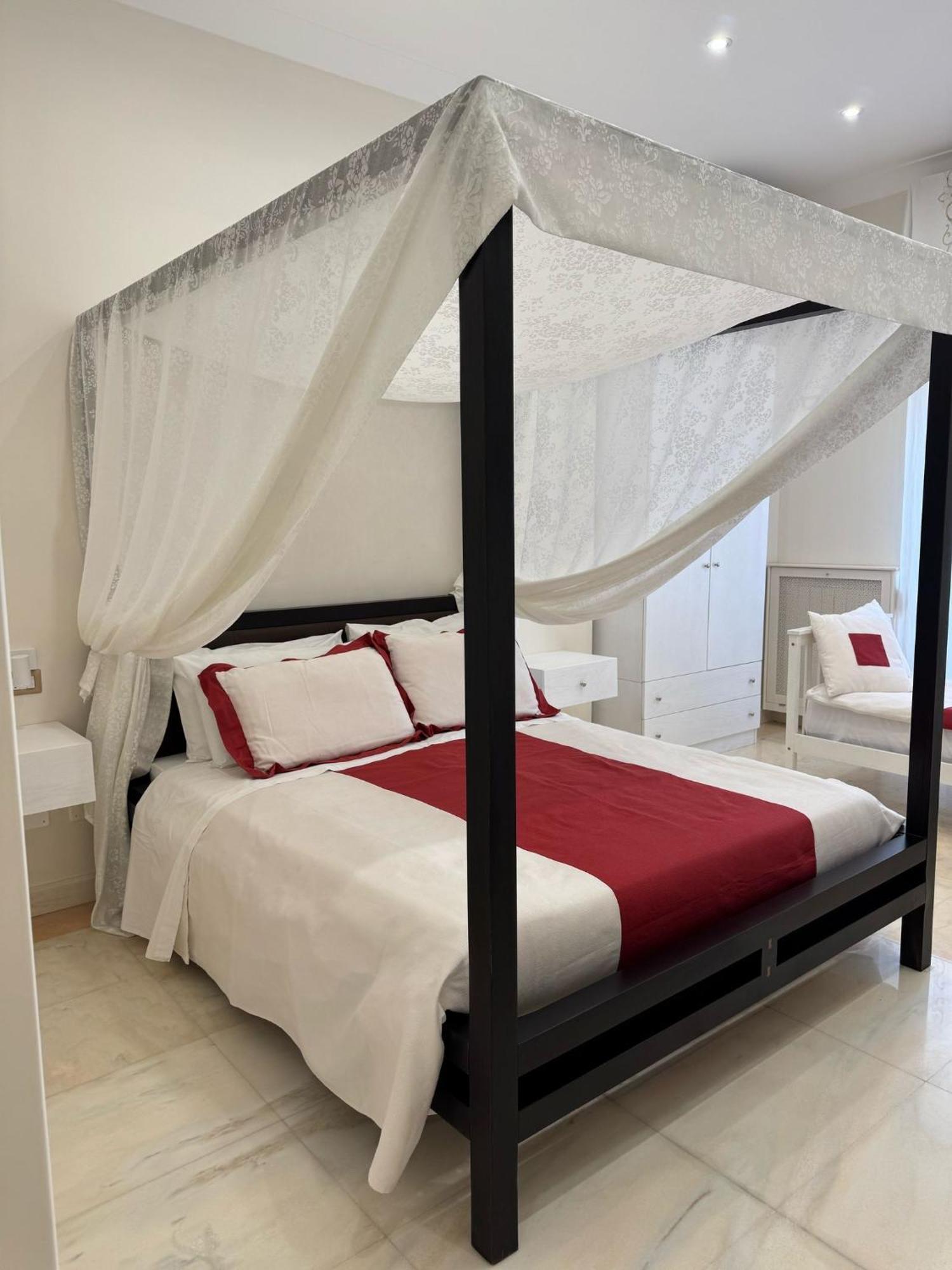 Hotel Bernini House Neapol Exteriér fotografie